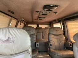 
										2001 Ford Econoline E-350 Super Duty Waldoch Conversion Van full									