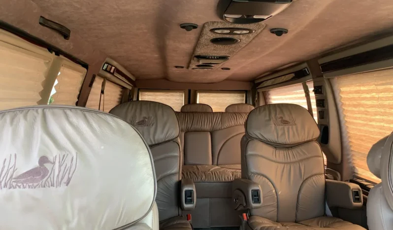 
								2001 Ford Econoline E-350 Super Duty Waldoch Conversion Van full									