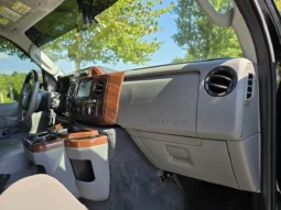 
										2013 Ford E-350 Quigley 4×4 Conversion full									