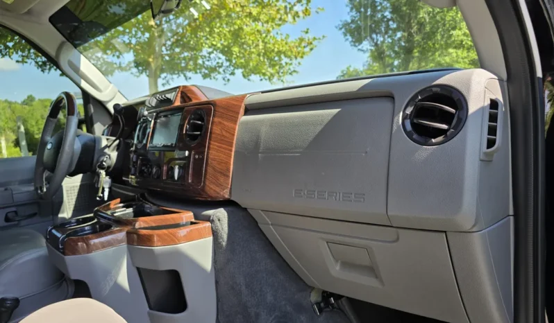 
								2013 Ford E-350 Quigley 4×4 Conversion full									