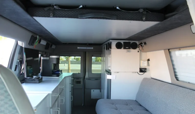 
								1998 Ford Econoline E-250 Sportsmobile Camper full									