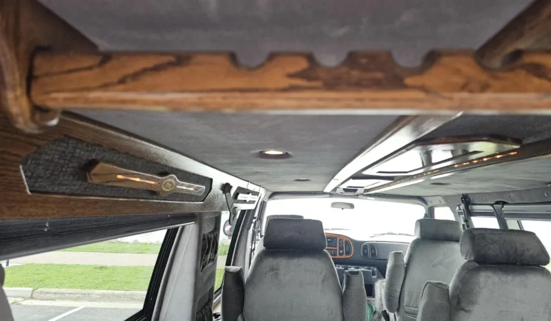 
								2001 Dodge Ram 1500 DMC Conversion Van full									