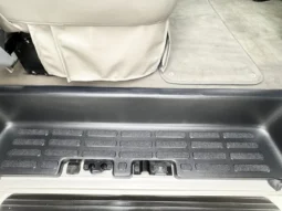 
										2006 Chevrolet Express Southern Comfort Conversion Van full									