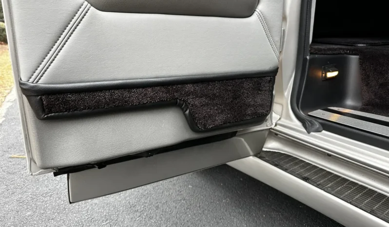 
								2008 GMC Savana 1500 AWD Conversion Van full									