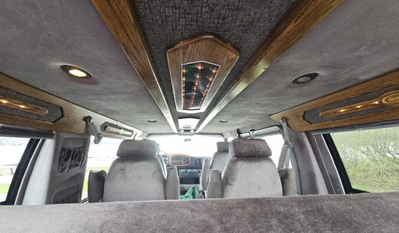 
								2001 Dodge Ram 1500 DMC Conversion Van full									