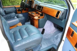 
										1995 GMC Safari AWD Conversion Van full									