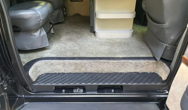 
								2007 Ford E-250 Super Duty Luxury Conversion Van full									