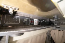 
										2010 Chevrolet Express 3500 Airstream Avenue Class B Coach full									