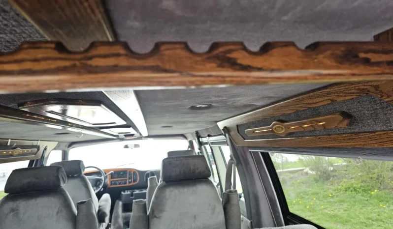 
								2001 Dodge Ram 1500 DMC Conversion Van full									