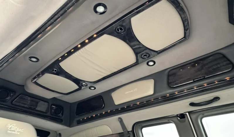 
								2006 Chevrolet Express Southern Comfort Conversion Van full									