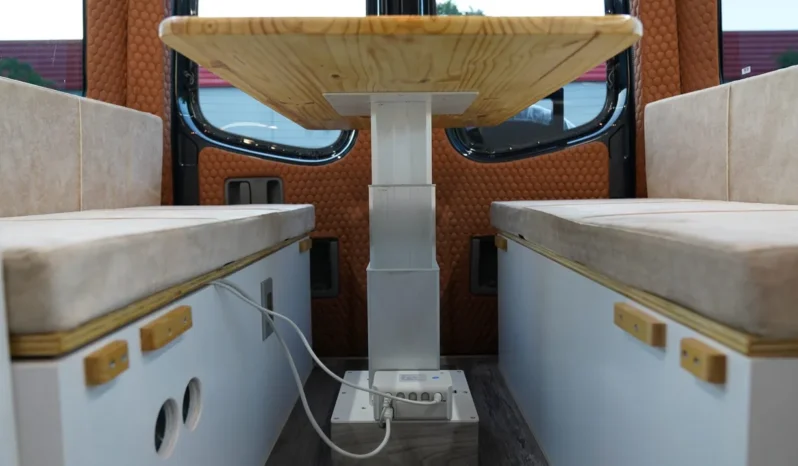 
								2013 Mercedes-Benz Sprinter 2500 Camper Conversion full									