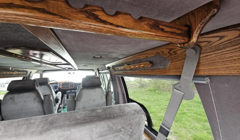
								2001 Dodge Ram 1500 DMC Conversion Van full									
