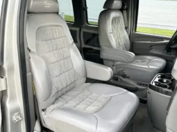 
										2006 Chevrolet Express Southern Comfort Conversion Van full									