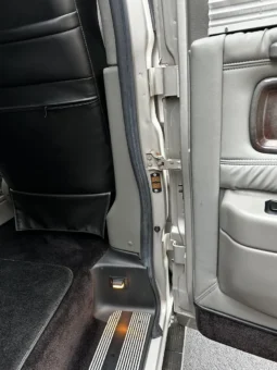 
										2008 GMC Savana 1500 AWD Conversion Van full									