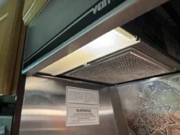 
										1996 Roadtrek 190 Versatile B3500  full									