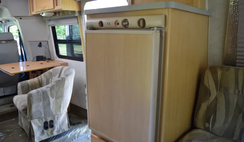 
								2001 Winnebago Rialta Volkswagen EuroVan full									
