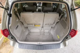 
										2004 Toyota Sienna XLE full									