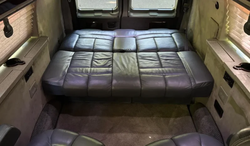 
								2007 Ford E-250 Super Duty Luxury Conversion Van full									