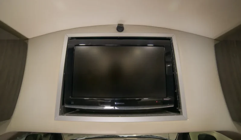
								2010 Chevrolet Express 3500 Airstream Avenue Class B Coach full									