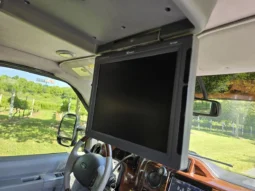 
										2013 Ford E-350 Quigley 4×4 Conversion full									