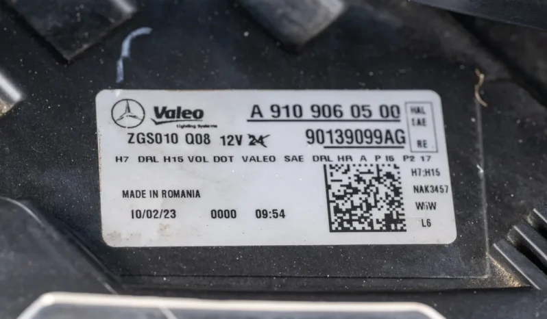 
								2023 Mercedes-Benz Sprinter 2500 Cargo Van full									