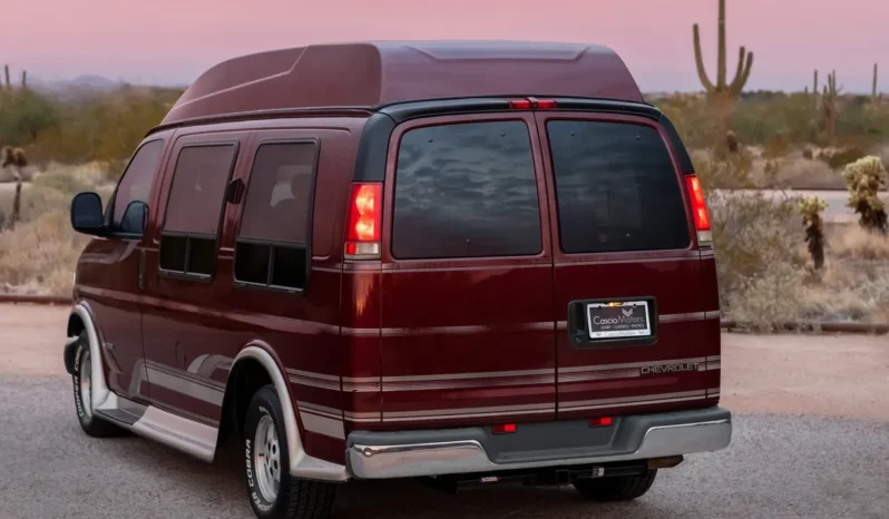 
								1998 Chevrolet Express Rocky Ridge Conversion Van full									