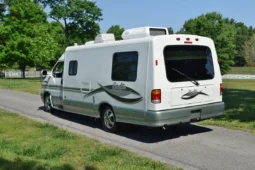 
										2001 Winnebago Rialta Volkswagen EuroVan full									