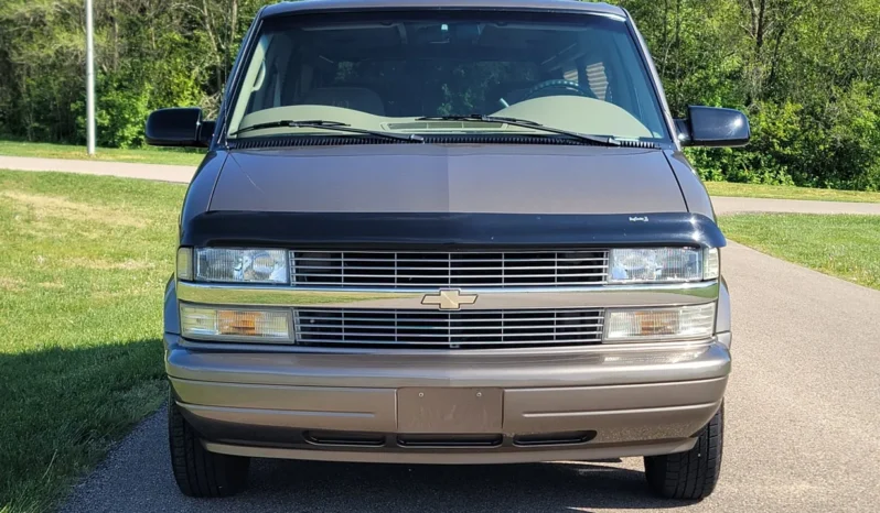 
								2002 Chevrolet Astro Quality Coaches Conversion Van full									
