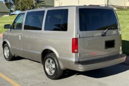 
										2003 Chevrolet Astro AWD full									