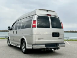 
										2006 Chevrolet Express Southern Comfort Conversion Van full									