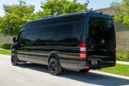 
										2012 Mercedes-Benz Sprinter 2500 Executive Coach full									
