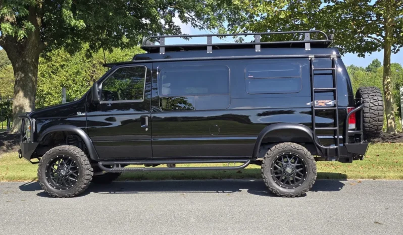 
								2013 Ford E-350 Quigley 4×4 Conversion full									