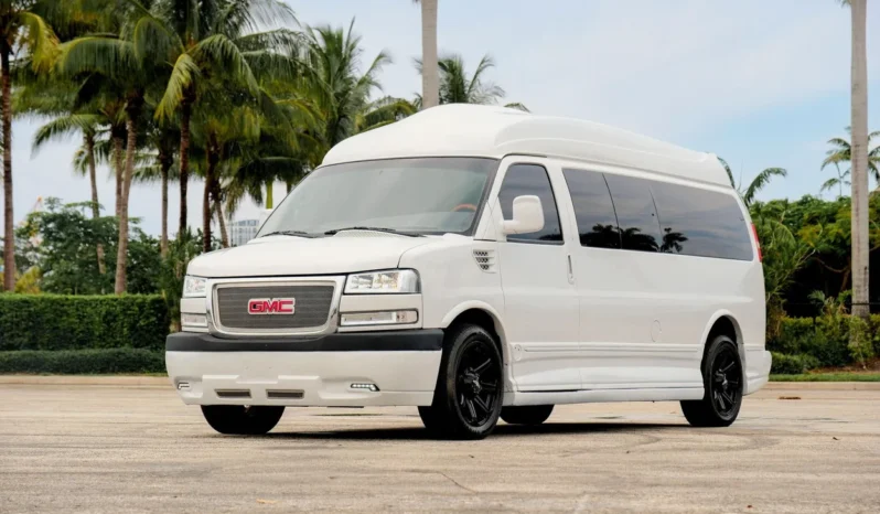 
								2013 GMC Savana G2500 Explorer Conversion Van full									