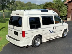 
										1995 GMC Safari AWD Conversion Van full									