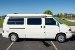 
										1997 Volkswagen EuroVan Winnebago Industries Camper full									