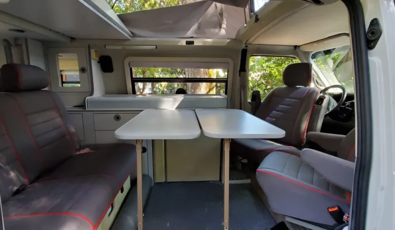
								2002 Volkswagen Eurovan Camper full									