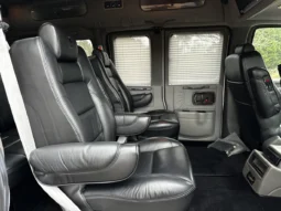 
										2008 GMC Savana 1500 AWD Conversion Van full									