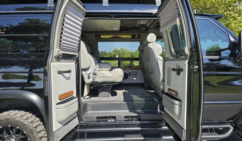 
								2013 Ford E-350 Quigley 4×4 Conversion full									