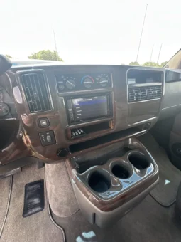 
										2004 GMC Savana 1500 Explorer Limited S Conversion Van full									