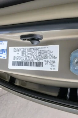 
										2004 Toyota Sienna XLE full									