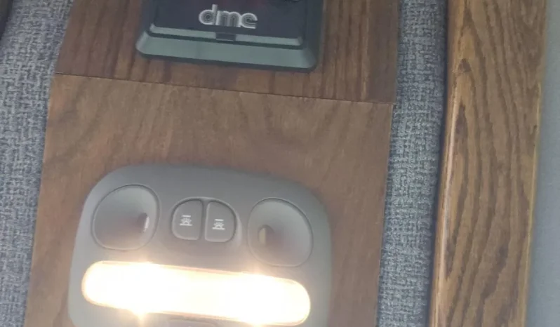 
								2001 Dodge Ram 1500 DMC Conversion Van full									