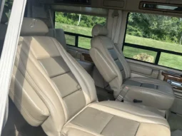 
										2002 Chevrolet Express G1500 Sherrod Conversion Van full									