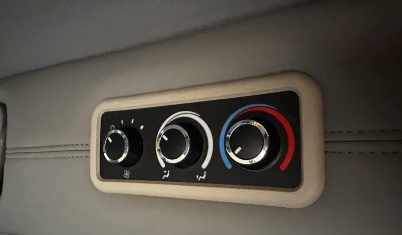 
								2008 GMC Savana 1500 AWD Conversion Van full									