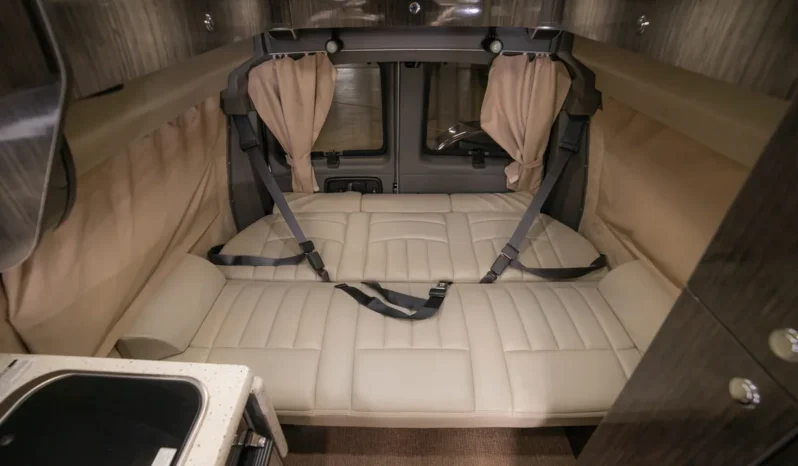 
								2010 Chevrolet Express 3500 Airstream Avenue Class B Coach full									
