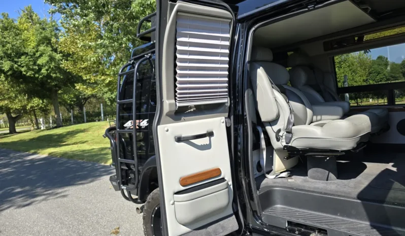 
								2013 Ford E-350 Quigley 4×4 Conversion full									