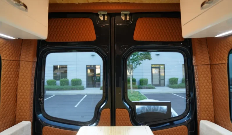 
								2013 Mercedes-Benz Sprinter 2500 Camper Conversion full									