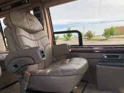 
										2001 Ford Econoline E-350 Super Duty Waldoch Conversion Van full									