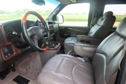 
										2004 GMC Savana 1500 Explorer Limited S Conversion Van full									