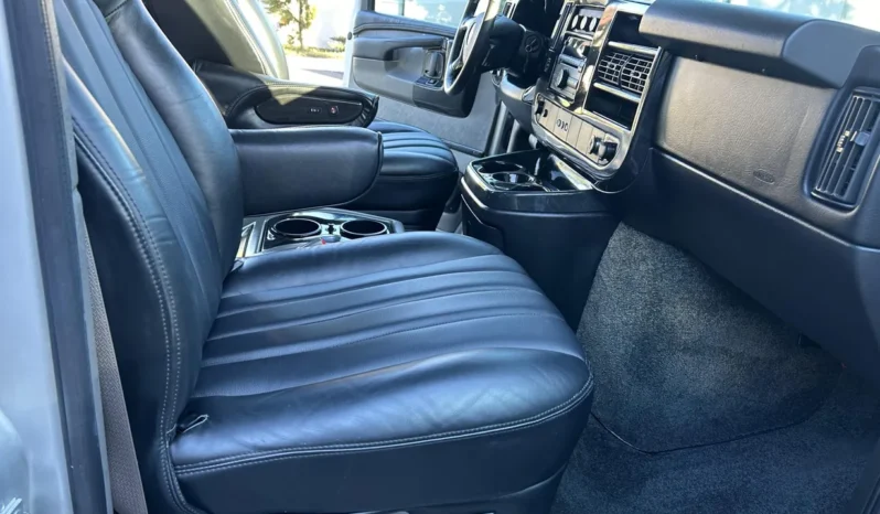 
								2013 Chevrolet Express Explorer Limited SE Conversion Van full									