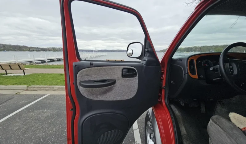 
								2001 Dodge Ram 1500 DMC Conversion Van full									